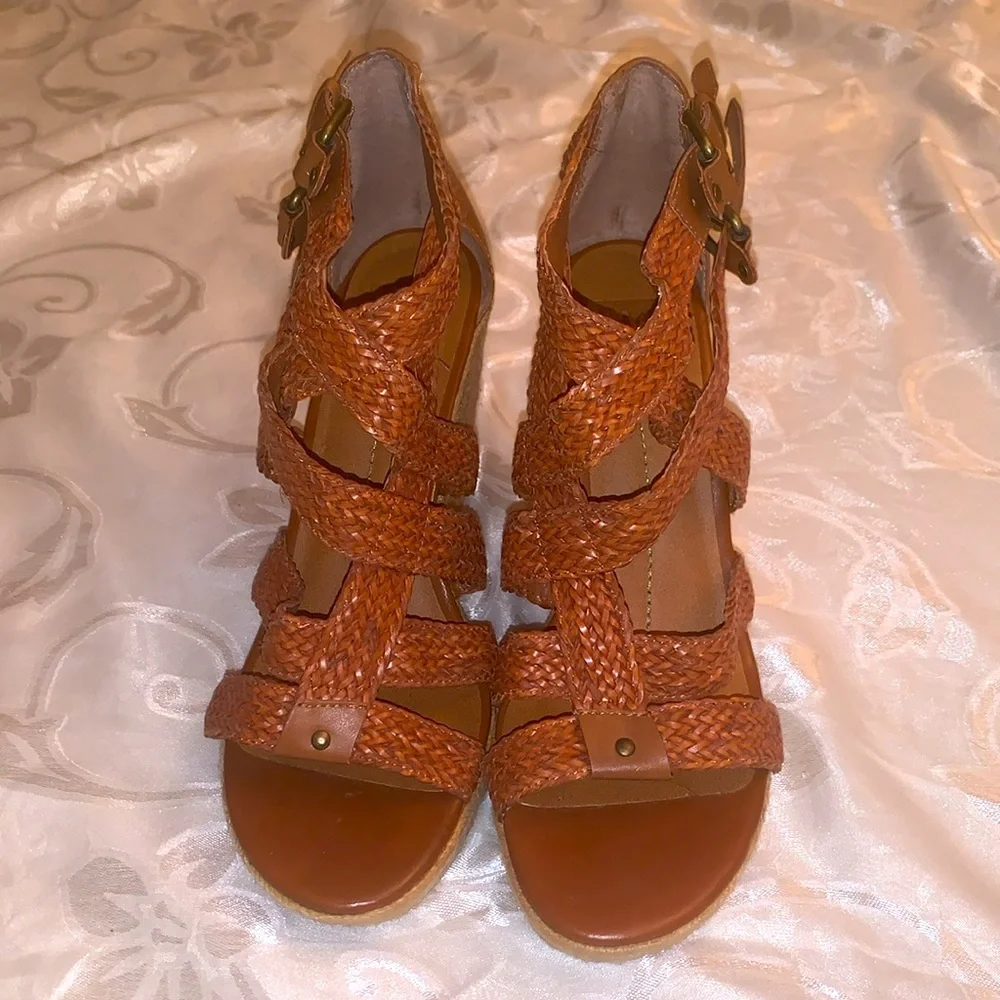 DV Dolce Vita Strappy Cognac Espadrille Wedge 10